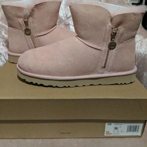 UGG Australia Bailey Zip Mini
